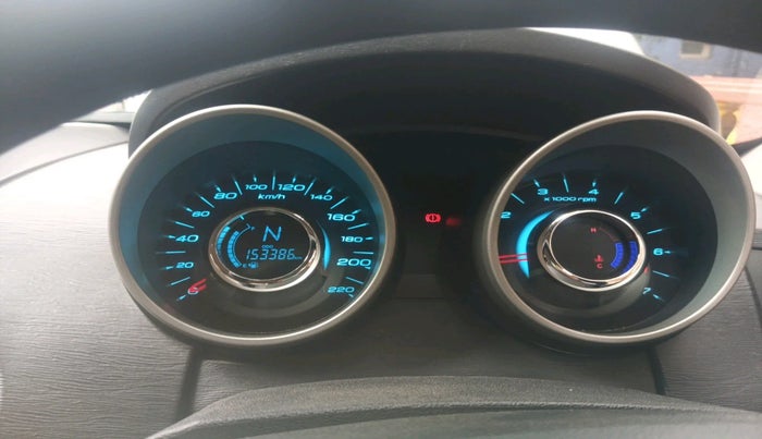 2017 Mahindra XUV500 W6, Diesel, Manual, 1,53,386 km, interior