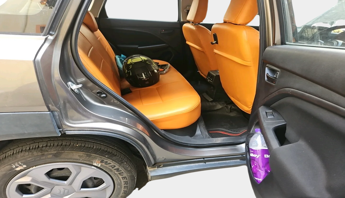 2023 Maruti BREZZA VXI SMART HYBRID, Petrol, Manual, 19,231 km, interior