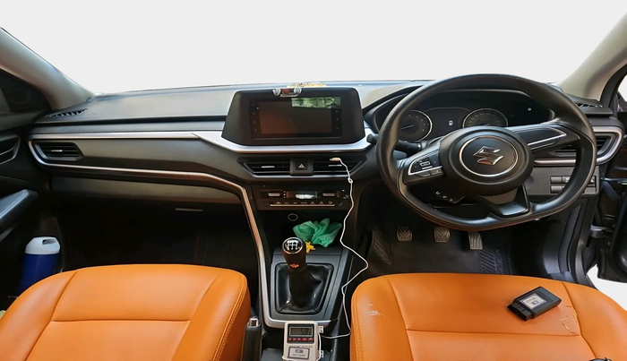 2023 Maruti BREZZA VXI SMART HYBRID, Petrol, Manual, 19,231 km, interior