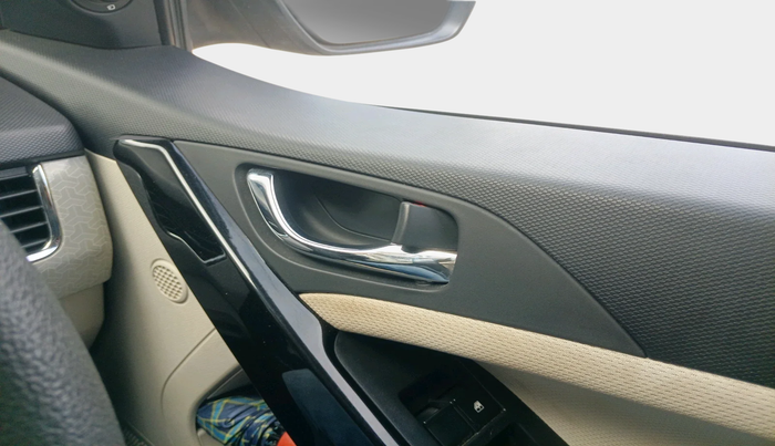 2022 Tata NEXON XZ PETROL, Petrol, Manual, 26,000 km, interior