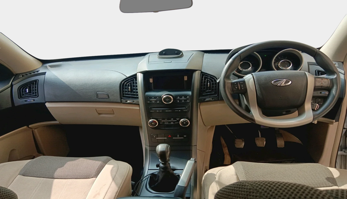 2015 Mahindra XUV500 W6, Diesel, Manual, 74,001 km, interior