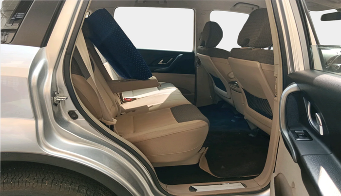 2015 Mahindra XUV500 W6, Diesel, Manual, 74,001 km, interior