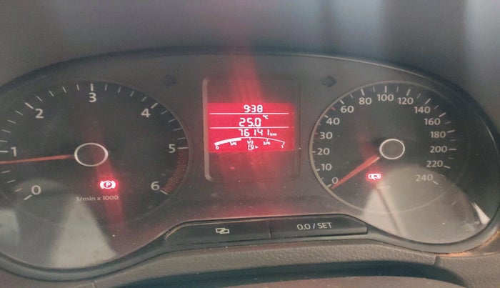 2013 Volkswagen Vento COMFORTLINE DIESEL 1.6, Diesel, Manual, 76,141 km, interior