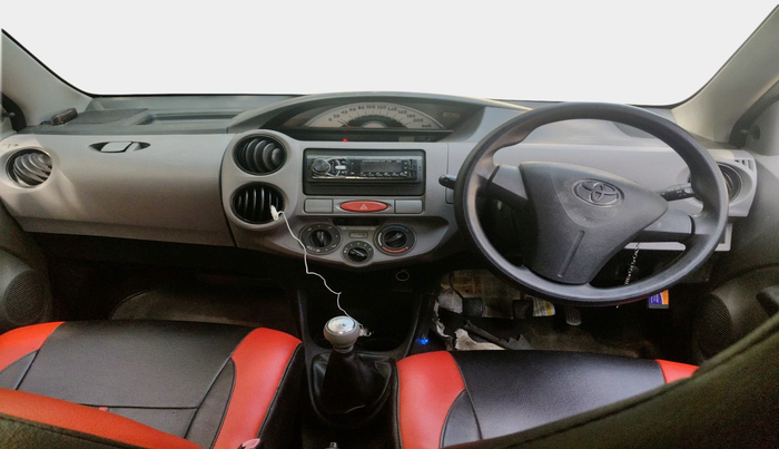 2011 Toyota Etios G, Petrol, Manual, 95,787 km, interior