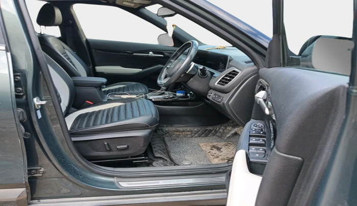 2023 KIA SELTOS  GTX PLUS 1.5 DIESEL AT, Diesel, Automatic, 13,939 km, interior