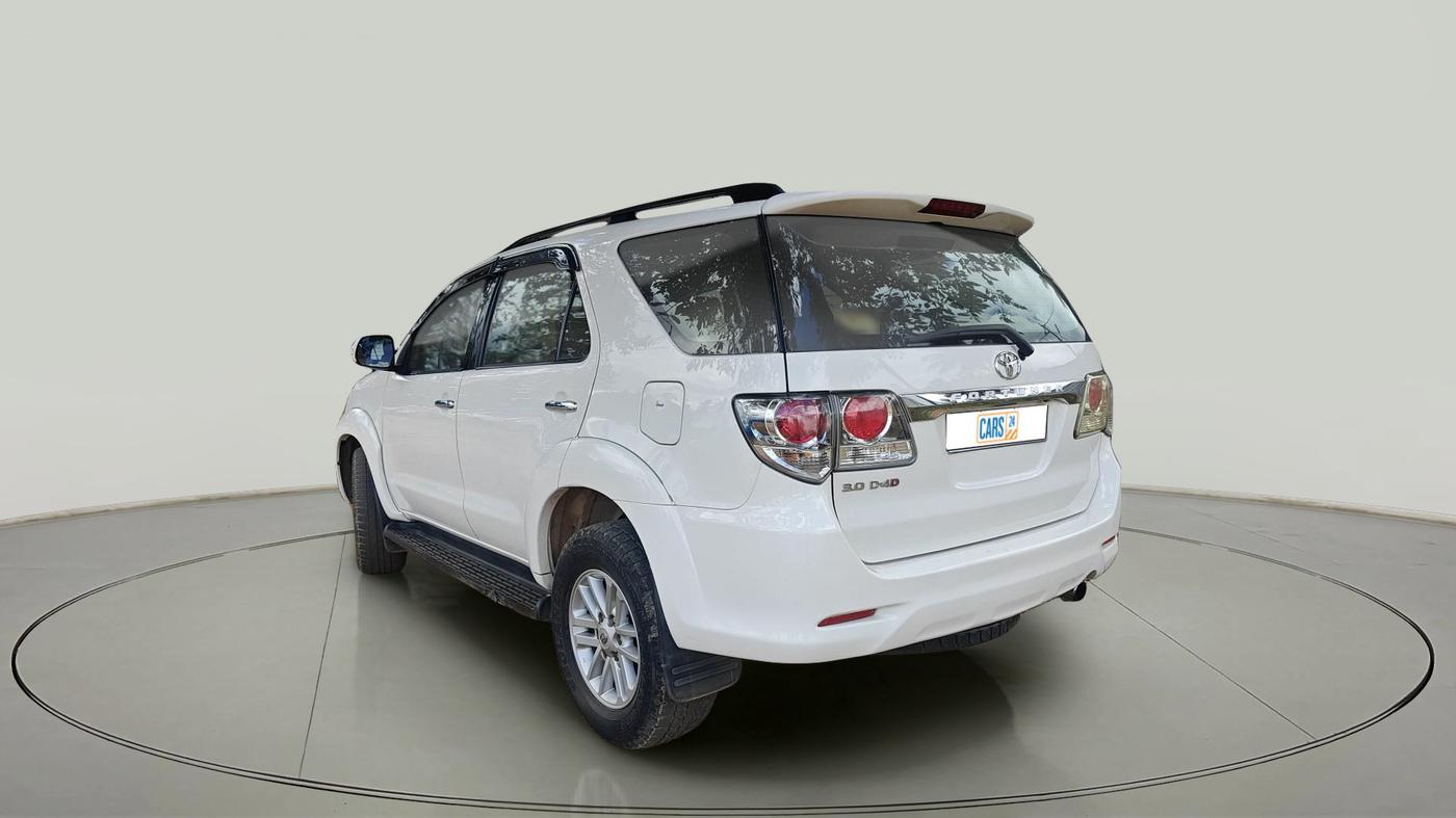 2012 Toyota Fortuner 3.0 4X4 MT, Diesel, Manual, 1,83,504 km, exterior