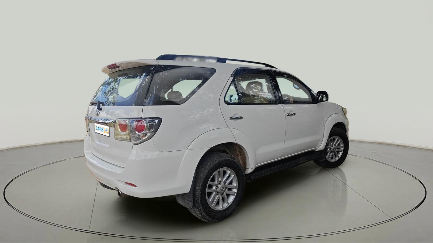 2012 Toyota Fortuner 3.0 4X4 MT, Diesel, Manual, 1,83,504 km, exterior