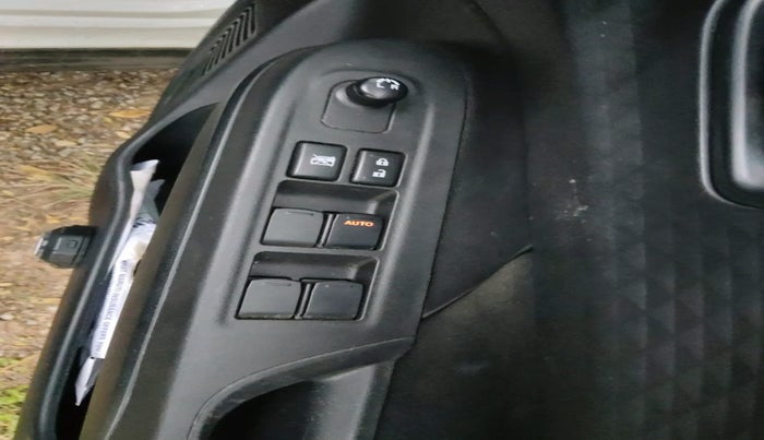 2024 Maruti Swift VXi AMT, Petrol, Automatic, 11,403 km, interior