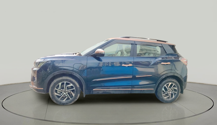 2024 Mahindra XUV400 EL Pro 39.4 KWH, Electric, Automatic, 5,674 km, exterior