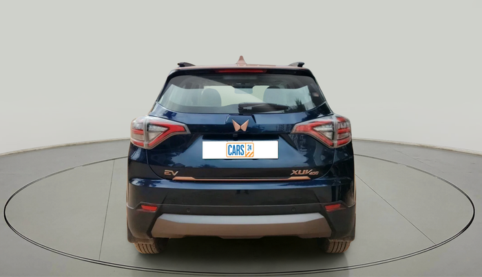 2024 Mahindra XUV400 EL Pro 39.4 KWH, Electric, Automatic, 5,674 km, exterior