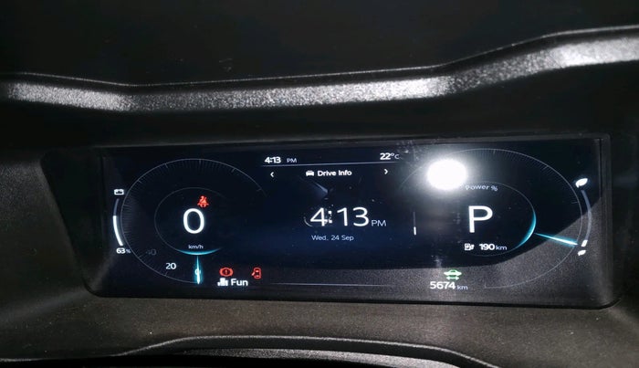 2024 Mahindra XUV400 EL Pro 39.4 KWH, Electric, Automatic, 5,674 km, interior