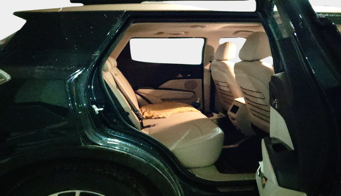 2024 Mahindra XUV400 EL Pro 39.4 KWH, Electric, Automatic, 5,674 km, interior