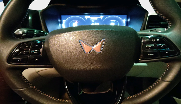2024 Mahindra XUV400 EL Pro 39.4 KWH, Electric, Automatic, 5,674 km, interior