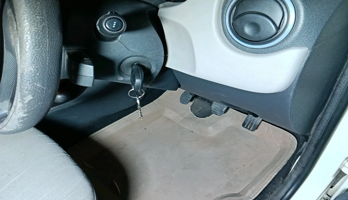 2015 Renault Duster 85 PS RXL DIESEL, Diesel, Manual, 1,65,696 km, interior