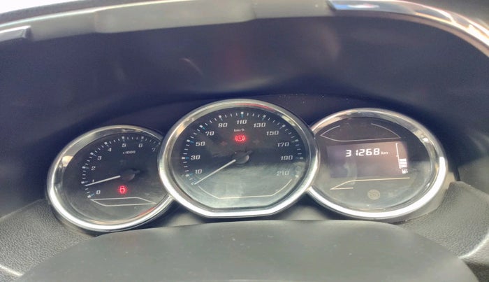 2020 Renault Duster RXS 1.3 TURBO PETROL MT, Petrol, Manual, 32,352 km, interior