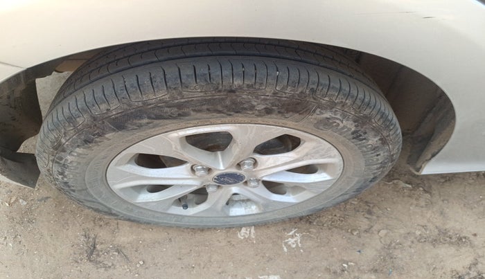 2016 Ford Figo Aspire TITANIUM PLUS 1.5 DIESEL, Diesel, Manual, 61,879 km, tyre