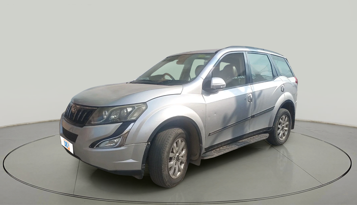 2015 Mahindra XUV500 W8, Diesel, Manual, 84,397 km, exterior
