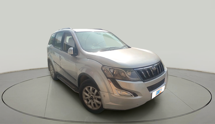 2015 Mahindra XUV500 W8, Diesel, Manual, 84,397 km, exterior
