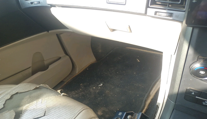 2015 Mahindra XUV500 W8, Diesel, Manual, 84,397 km, interior