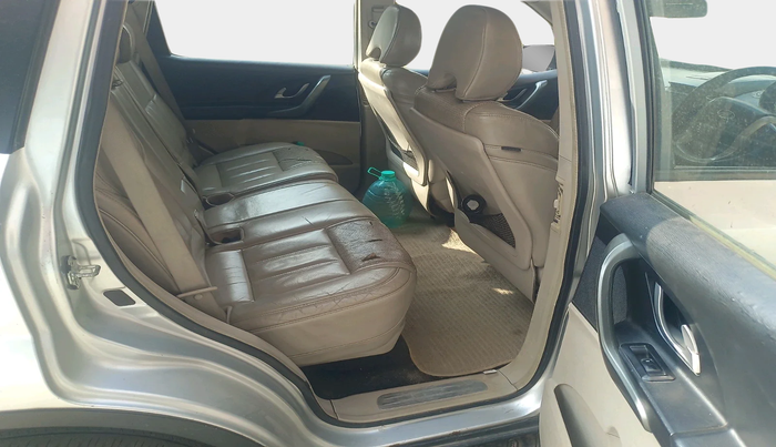 2015 Mahindra XUV500 W8, Diesel, Manual, 84,397 km, interior