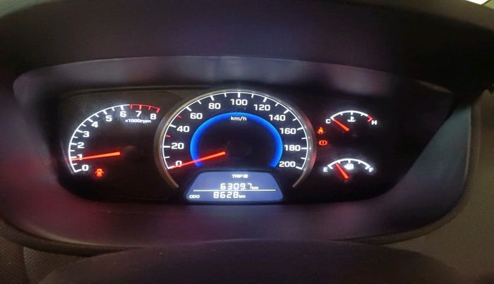 2018 Hyundai Grand i10 SPORTZ 1.2 KAPPA VTVT DUAL TONE, Petrol, Manual, 8,628 km, interior