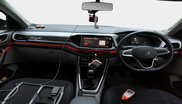 2022 Volkswagen TAIGUN GT 1.5 TSI MT, Petrol, Manual, 10,991 km, interior