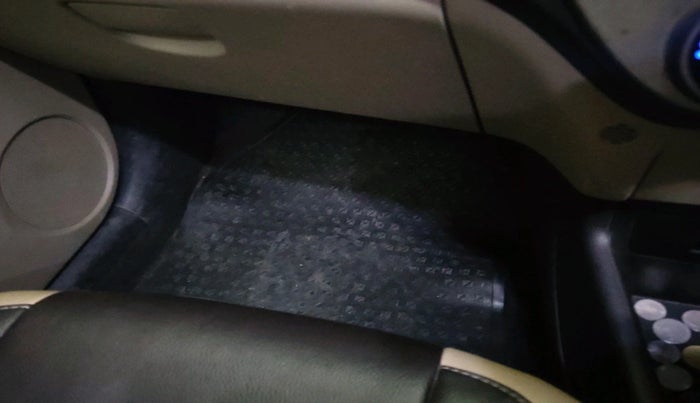 2013 Hyundai i20 SPORTZ 1.2, Petrol, Manual, 61,594 km, interior