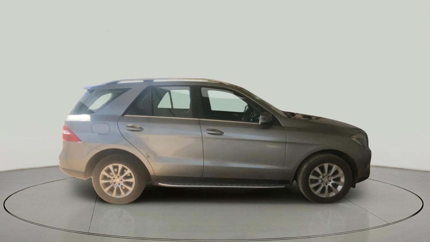2013 Mercedes Benz GL Class 3.0 GRAND EDITION LUXURY, Diesel, Automatic, 1,42,629 km, exterior