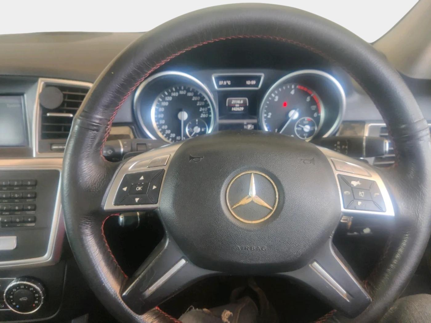 2013 Mercedes Benz GL Class 3.0 GRAND EDITION LUXURY, Diesel, Automatic, 1,42,629 km, interior