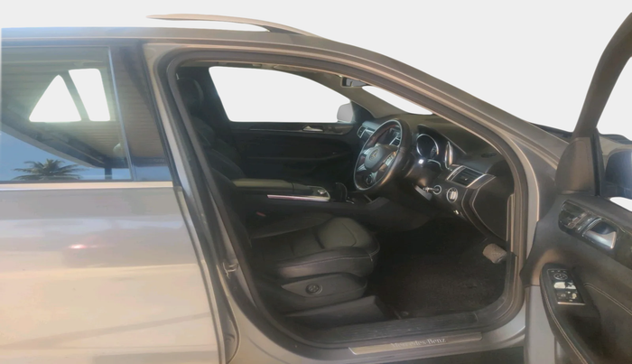 2013 Mercedes Benz GL Class 3.0 GRAND EDITION LUXURY, Diesel, Automatic, 1,42,629 km, interior