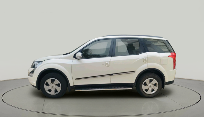 2016 Mahindra XUV500 W6, Diesel, Manual, 1,19,548 km, exterior