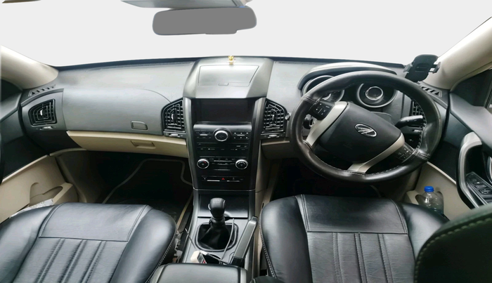 2016 Mahindra XUV500 W6, Diesel, Manual, 1,19,548 km, interior