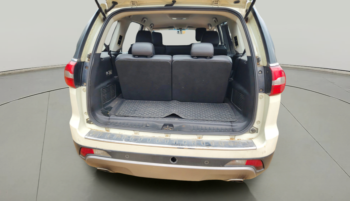 2017 Tata Hexa XTA 4X2 7 STR, Diesel, Automatic, 78,668 km, exterior