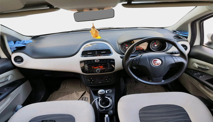 2015 Fiat Punto EVO EMOTION 1.3 MULTIJET, Diesel, Manual, 79,448 km, interior