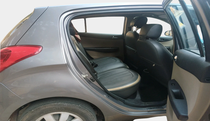 2013 Hyundai i20 SPORTZ 1.2, Petrol, Manual, 39,365 km, interior