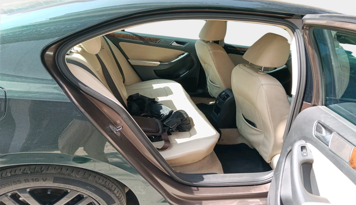 2014 Volkswagen Jetta HIGHLINE TDI AT, Diesel, Automatic, 1,58,920 km, interior