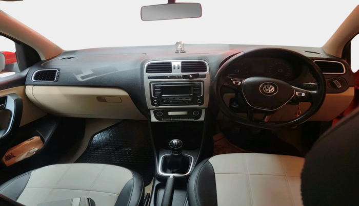 2015 Volkswagen Polo HIGHLINE1.2L, Petrol, Manual, 83,071 km, interior