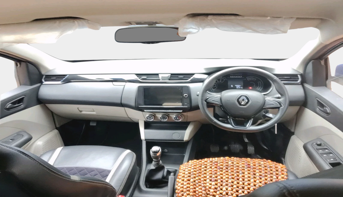 2020 Renault TRIBER RXT, Petrol, Manual, 40,050 km, interior
