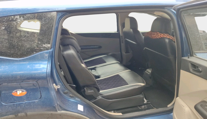 2020 Renault TRIBER RXT, Petrol, Manual, 40,050 km, interior