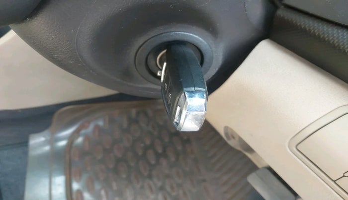 2013 Hyundai Verna FLUIDIC VTVT 1.6 EX AT, Petrol, Automatic, 80,749 km, interior