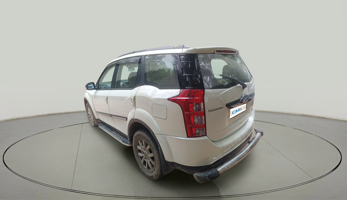 2017 Mahindra XUV500 W10, Diesel, Manual, 1,32,649 km, exterior