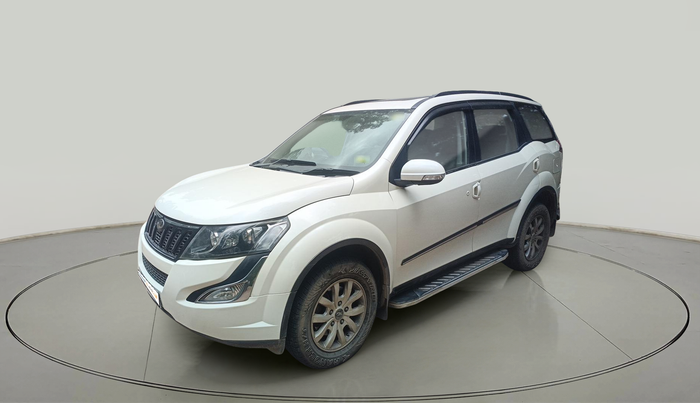 2017 Mahindra XUV500 W10, Diesel, Manual, 1,32,649 km, exterior