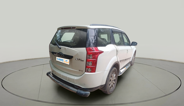 2017 Mahindra XUV500 W10, Diesel, Manual, 1,32,649 km, exterior