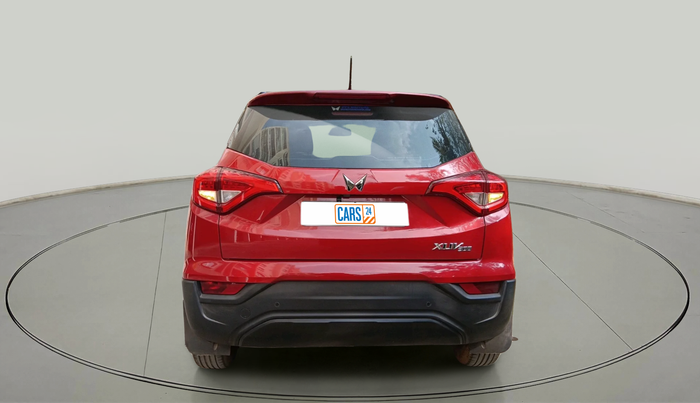 2023 Mahindra XUV300 W6 1.2 PETROL, Petrol, Manual, 30,938 km, exterior