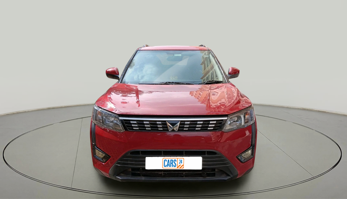 2023 Mahindra XUV300 W6 1.2 PETROL, Petrol, Manual, 30,938 km, exterior