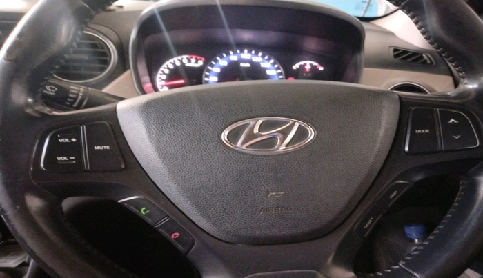 2014 Hyundai Xcent SX 1.2 (O), Petrol, Manual, 77,787 km, interior