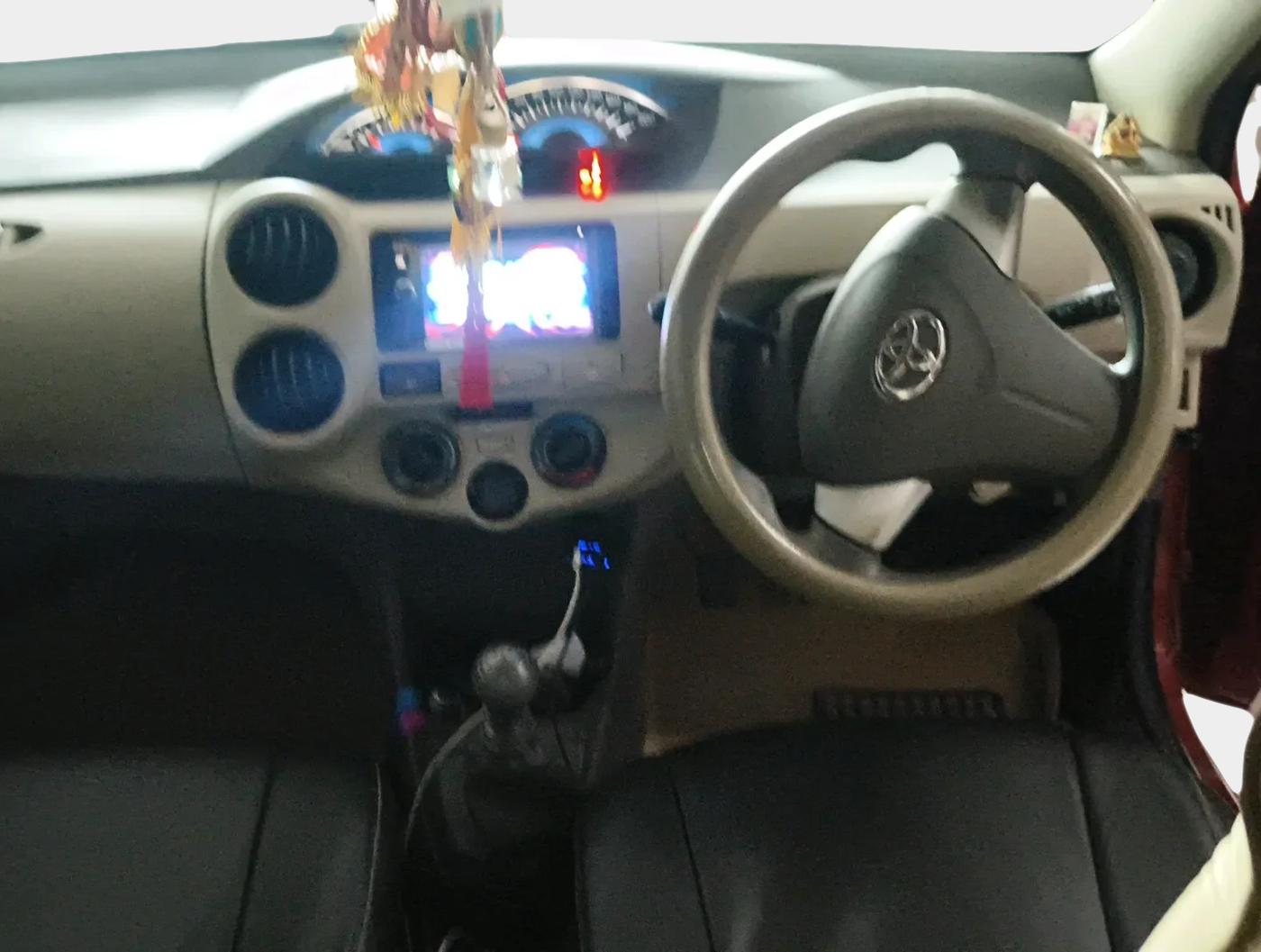 2015 Toyota Etios Liva GD, Diesel, Manual, 39,652 km, interior