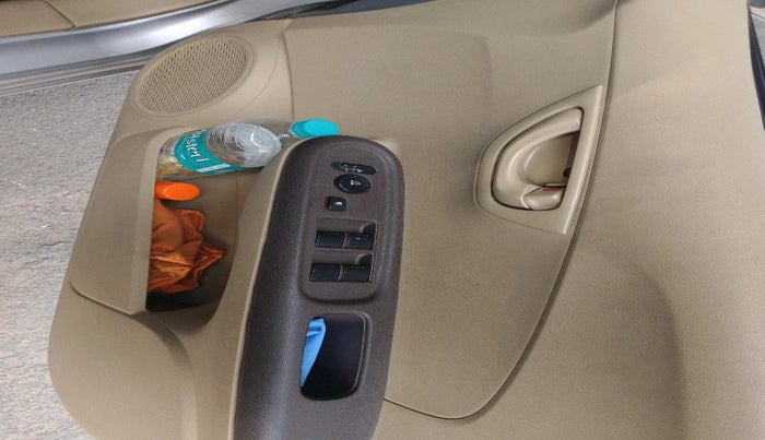 2013 Honda Amaze 1.2L I-VTEC S, Petrol, Manual, 83,306 km, interior