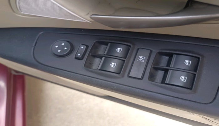 2011 Fiat Linea EMOTION 1.3, Diesel, Manual, 78,309 km, interior