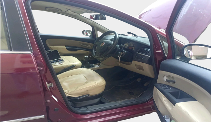 2011 Fiat Linea EMOTION 1.3, Diesel, Manual, 78,309 km, interior